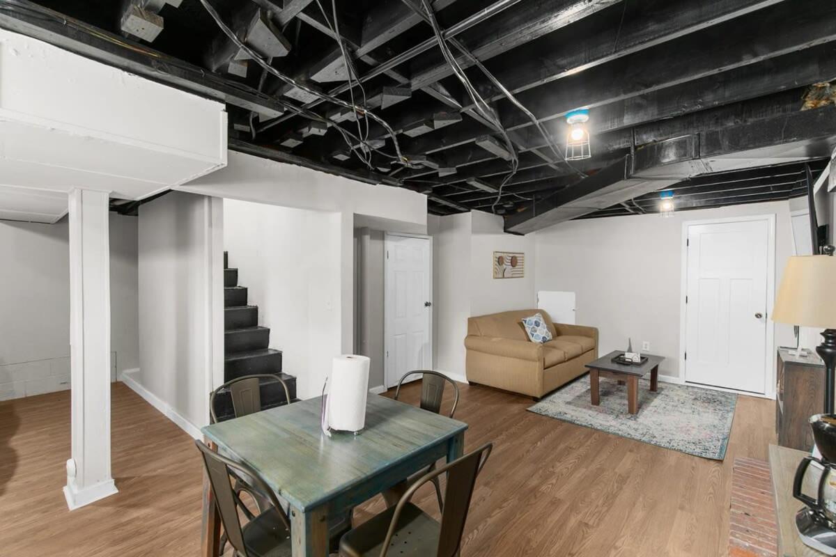 Near Hospital&Dining-Beds On Broadmoor- Both Units Villa Birmingham Exterior photo